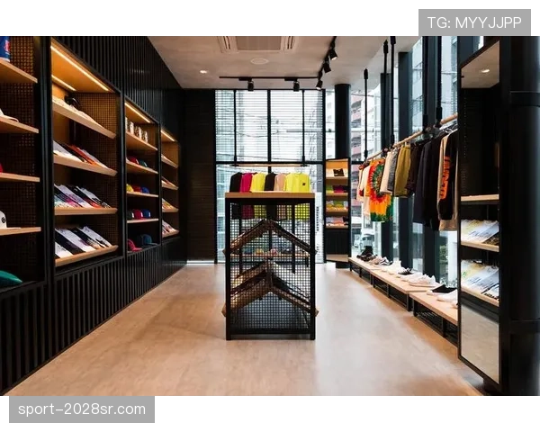 何冰娇的鞋柜堪比潮牌店，她训练完直接去买新限量款？