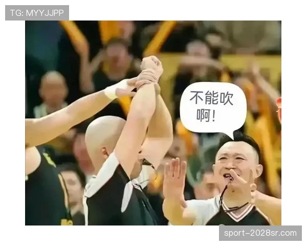 半场哨响时裁判判罚逻辑：何种情况立即吹停，何种情况允许继续