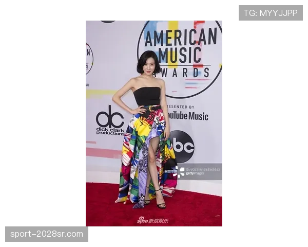 威少衣柜里塞满紧身衣，训练完直接换装走红毯？